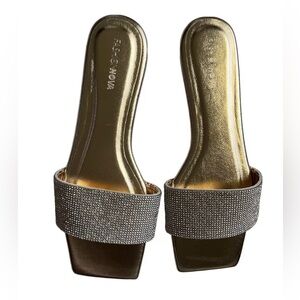 Fashion Nova Women’s Slides Sandals Size 9 Rhinestones Sparkle